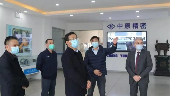 市委副書(shū)記、組織部長(zhǎng)丁同民來(lái)我司進(jìn)行調(diào)研